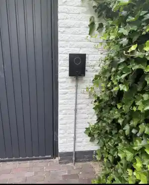 Zonnepanelen & Laadpaal Installatie .jpg