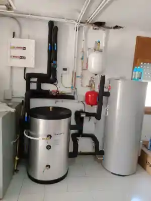 instalador-calefaccion_ripollet_Perteagas_-_Instalación_Aerotermia_Aire_acondicionado_Calefaccion_Calderas_Gas_Natural_4.jpg