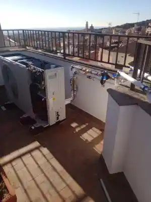 instalador-aire-acondicionado_ripollet_Perteagas_-_Instalación_Aerotermia_Aire_acondicionado_Calefaccion_Calderas_Gas_Natural_7.jpg
