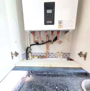Instalación de caldera de gas Ferroli.jpg