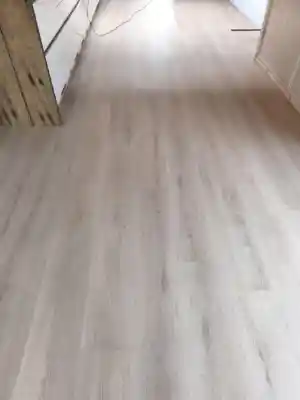 Prachtig click pvc vloer in Zeist gelegd.jpg