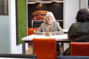 Heijka kantoormeubelen.jpg