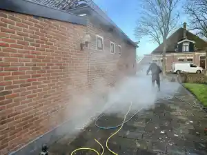 schoonmaakbedrijf_amsterdam_Hayk_Glasbewassing_&_Reiniging_2.jpg