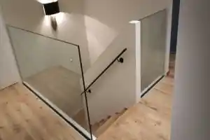 schrijnwerker_kluisbergen-berchem_Inox_&_staaldesign_3.jpg