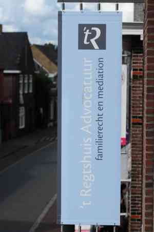 advocaat_rijen_t_Regtshuis_Advocatuur,_scheiding_en_mediation_2.jpg