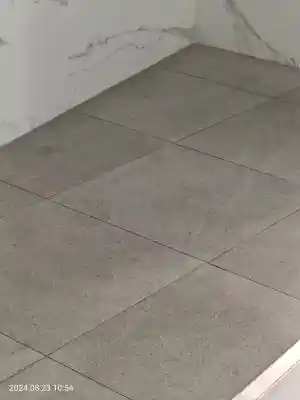 LIMPIEZA DE SUELO  EN DIFERENTES SUPERFICIES.jpg