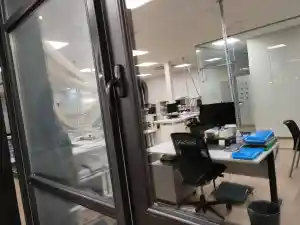 LIMPIEZAS GENERALES EN CENTROS DE NEGOCIOS.jpg