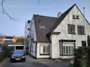 Zijdeglans zwart wit, weer strak in de lak .jpg