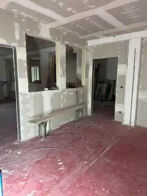 Trockenbau u. Spachtelarbeiten.jpg