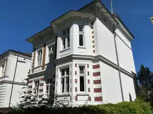 Fassadensanierung und Innenflur neu in Lübeck.jpg