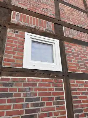 Fenstermontage im Fachwerk.jpg