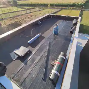 Garage te Lebbeke. Nieuwe opbouw met isolatie een roofing. Sept 2025.jpg