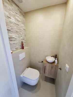 Complete Badkamerrenovatie – Van Verouderd naar Luxe & Modern     .jpg