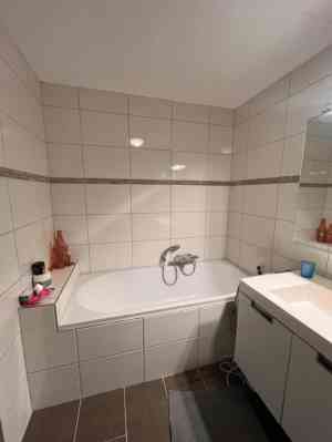 Volledig Vernieuwde Moderne Badkamer - Stijlvol, slim en praktisch .jpg