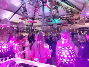 dj_nijmegen_Partyfriend_DJ_Show_6.jpg