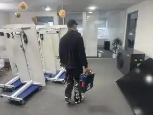 Büro Möblierung  .jpg
