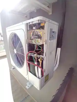 VRV EN PISO 6º Y 7º DE EDIFICIO DE LUJO ATRAVESANDO ZONAS COMUNES.jpg