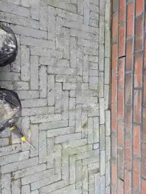 gevel breuk hersteld en gelijk een ontstopping stuk geplaats .jpg