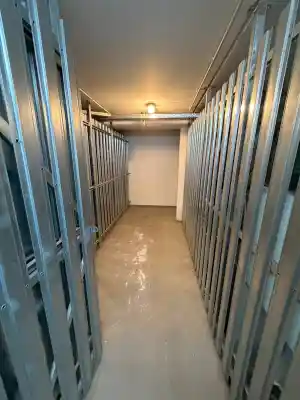Keller Entrümpelung .jpg