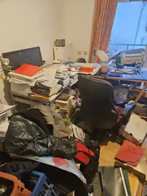 Stark vermüllte Wohnung komplett entrümpelt & saniert (2-Zimmer)“.jpg