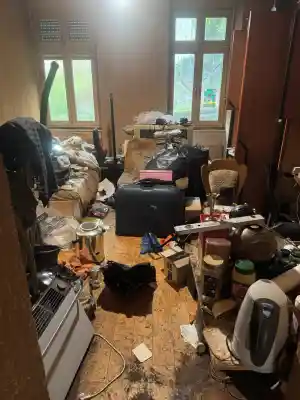 entrumpelung_ensheim_RümpelWunder-_Entrümpelungen,_Räumungen_&_Haushaltsauflösungen_3.jpg