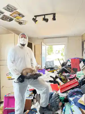 Haushaltsauflösung Innenraum.jpg