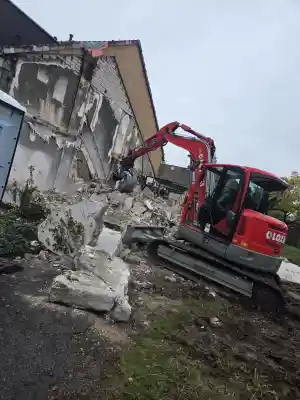 bauunternehmer_erftstadt_KlimoTax_Entrümpelung_Abbrucharbeiten__6.jpg
