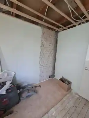 Van slaapkamer naar badkamer.jpg