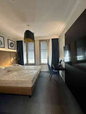 Reinigung von 47 Hotelzimmer nach einer Renovierung im Steigenberger .jpg