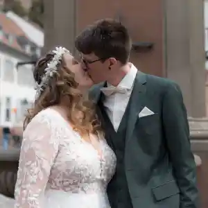 hochzeitsfotograf_sch%C3%B6nau_HochzeitUndBild.de__-_Frank_Siefert_&_Nana_S._Doff-Sotta_4.jpg