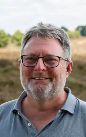 Joost Ostendorf Coaching Zutphen, NLP coaching, stressmanagement, traumaverwerking / EMDR, ademtraining, bedrijfscoaching van medewerkers met burn-out of .jpg