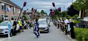 Een laatste groet vol respect en verbondenheid.jpg