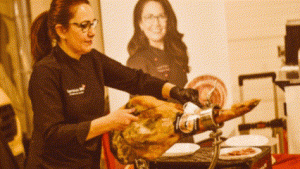 empresas-catering_santomera_Esperanza_Martínez_|_Maestros_Cortadores_de_Jamón_-_Eventos_-_Formación_-_Catering_6.jpg