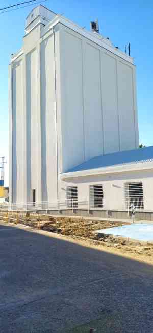 Rehabilitación Silo de Santa Amalia para museo y espacio social.jpg