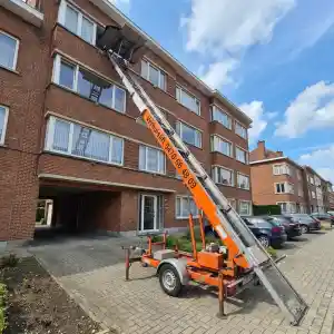 verhuisfirma_roeselare_Liftservice_LEONI_4.jpg