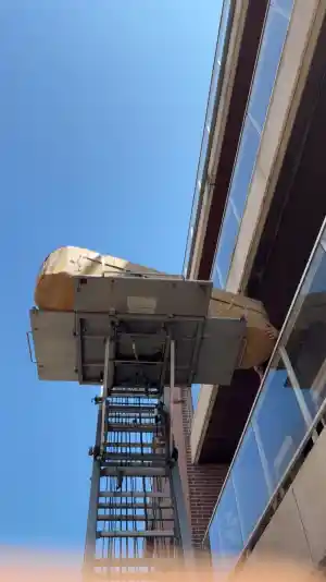 verhuisfirma_roeselare_Liftservice_Leoni__4.jpg