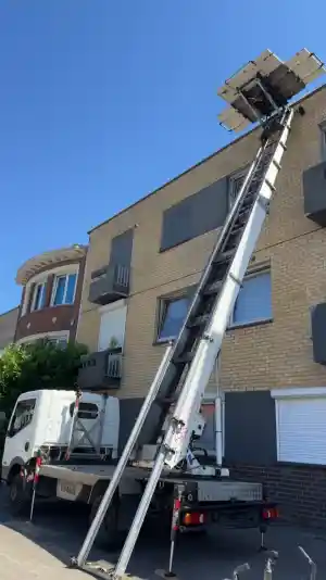 verhuisfirma_roeselare_Liftservice_Leoni__2.jpg