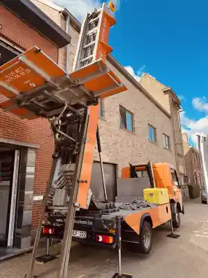 verhuisfirma_roeselare_Liftservice_LEONI_6.jpg