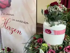Liebevolle Feuerbestattung mit persönlicher Begleitung .jpg