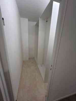 „Vom Abstellraum zur stilvollen Ankleide“ 👗✨.jpg