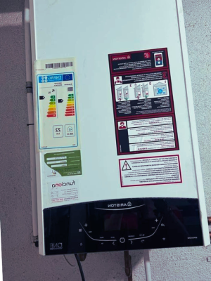instalador-aire-acondicionado_barcelona_Clic_Reparación_Electrodomésticos_|_Calderas_|_Aire_Acondicionado_|_Secadora|_Nevera_|_Lavadora_|_Lavavajillas_6.jpg