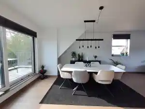 Strakke schilderwerken in Antwerpen.jpg