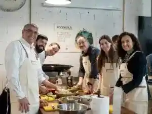 organizador-eventos_valencia_Food_&_Fun_-_Cursos_de_cocina_en_Valencia_-_Curso_Paella_en_Valencia_-_Team_Building_en_Valencia_-_Eventos_empresa_5.jpg