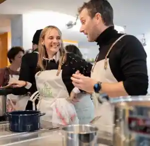 organizador-eventos_valencia_Food_&_Fun_-_Cursos_de_cocina_en_Valencia_-_Curso_Paella_en_Valencia_-_Team_Building_en_Valencia_-_Eventos_empresa_3.jpg