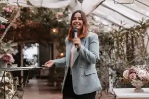 freie-redner_m%C3%BCnchen_Freie_Rednerin_Anika_Rudnik_7.jpg