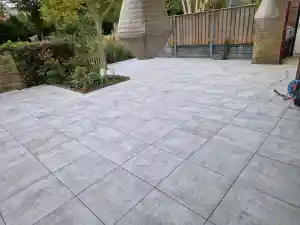 stratenmaker_hoorn-nh_Tvl_straat&tuin_aanleg_5.jpg