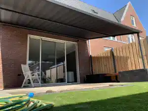 zonwering_biddinghuizen_Home_&_Window_Lifestyle_2.jpg