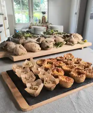 Volledig verzorgde catering op locatie.jpg