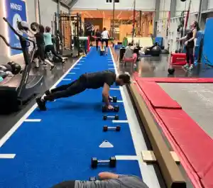 personal-trainer_merchtem_Move_it_(p)rehab_&_performance_center_merchtem_6.jpg