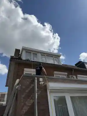 schoonmaakbedrijf_rijen_KOMEBA_Schoonmaak_&_Onderhoud_2.jpg